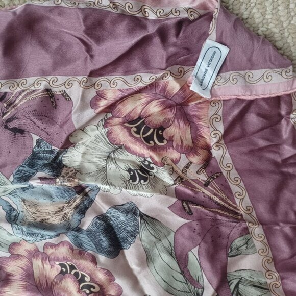 Adrienne Vittadini Vintage Silk scarf large - Picture 2 of 4